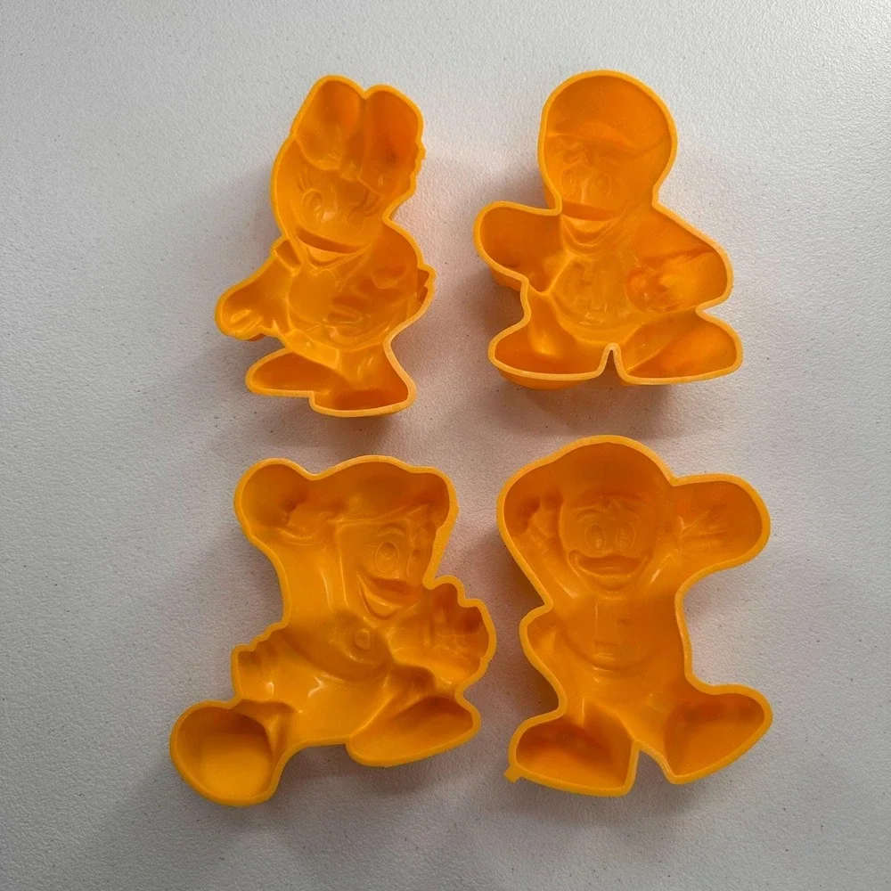Vtg Disney Character Plastic‎ Molds Set Of 4 Jello Mold Daisy Duck 1989 Gelatin